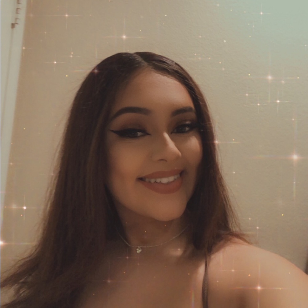 Meet your Posher, Karyme